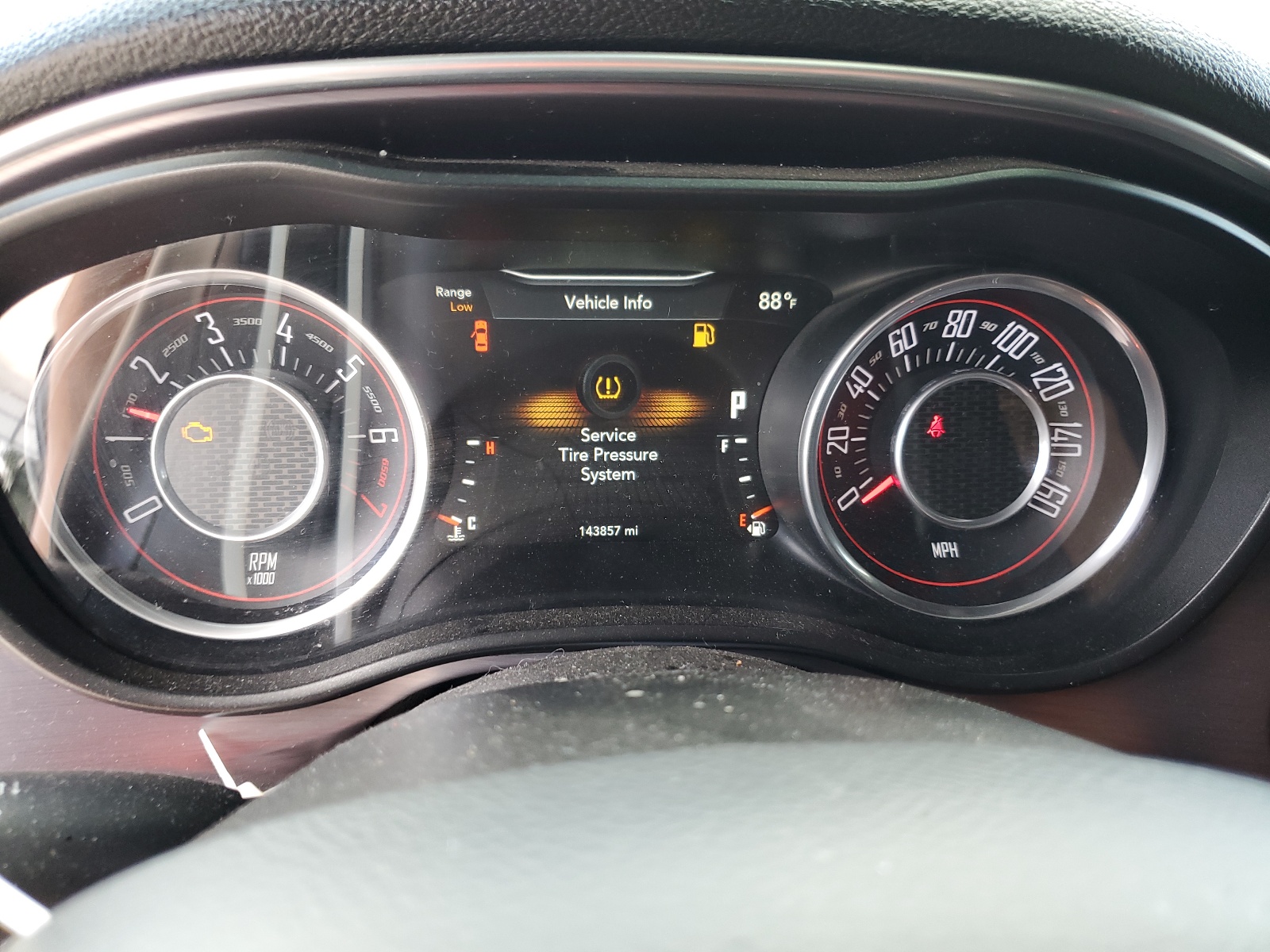 2C3CDZAGXGH168305 2016 Dodge Challenger Sxt