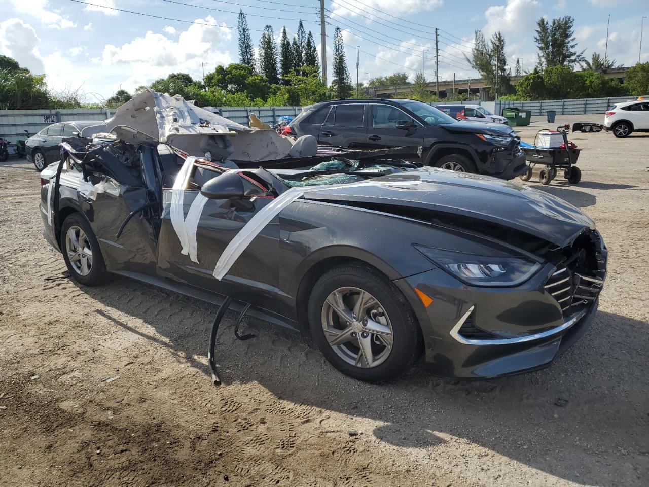 2021 Hyundai Sonata - Image 4