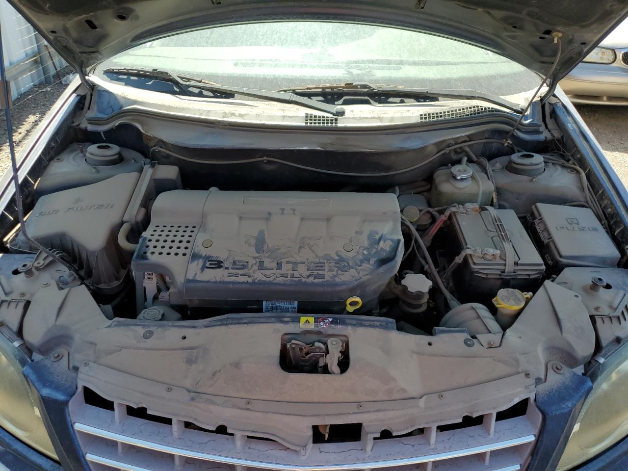 2005 Chrysler Pacifica Touring VIN: 2C4GM68475R503146 Lot: 55770394