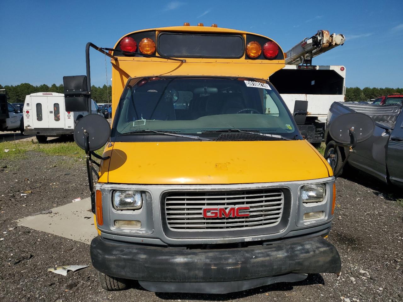 2000 GMC Savana Cutaway G3500 VIN: 1GDHG31F2Y1224732 Lot: 59108214