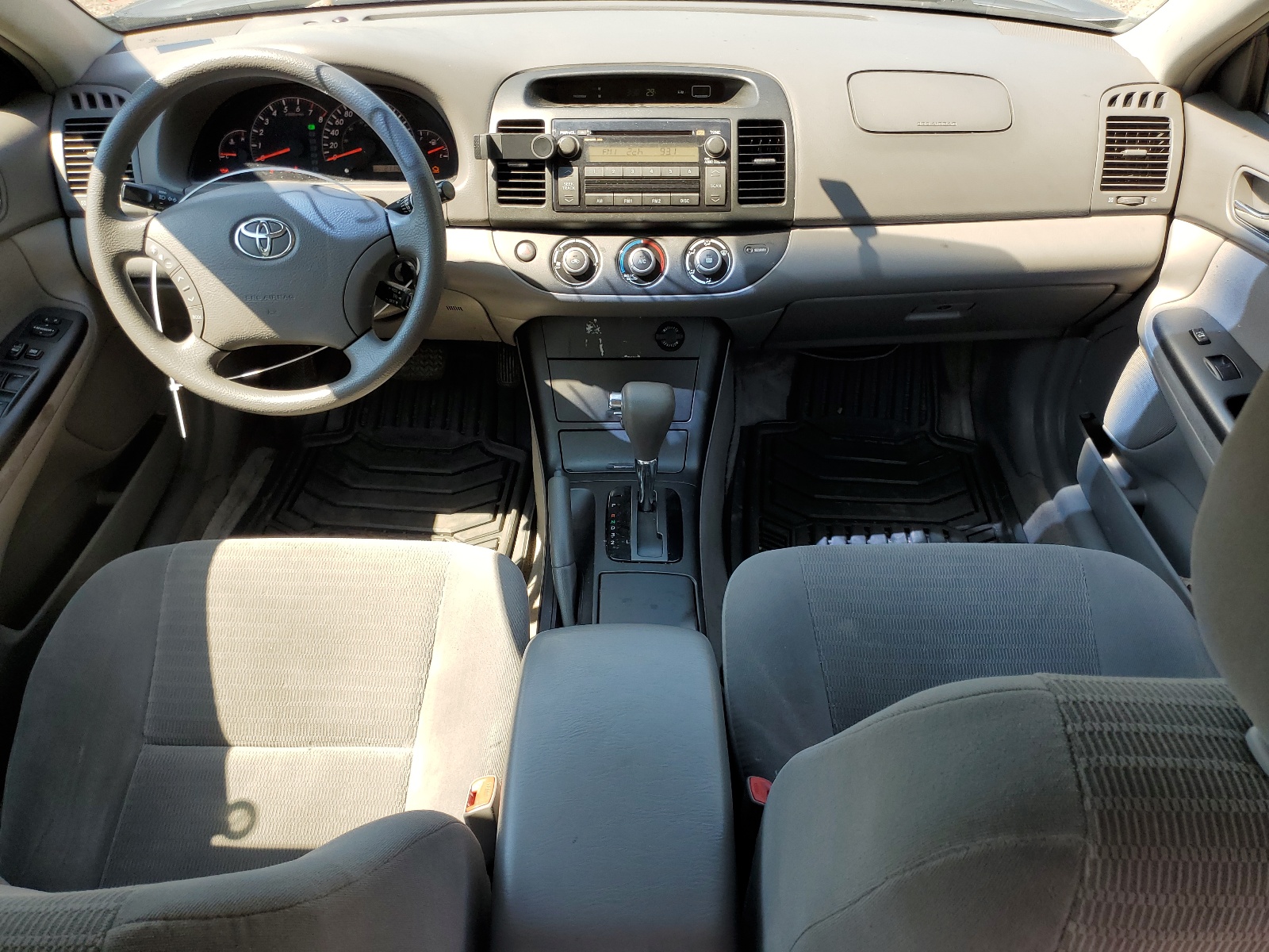 4T1BE32K15U638117 2005 Toyota Camry Le