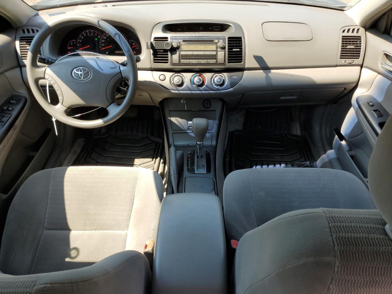 2005 Toyota Camry Le VIN: 4T1BE32K15U638117 Lot: 59773454