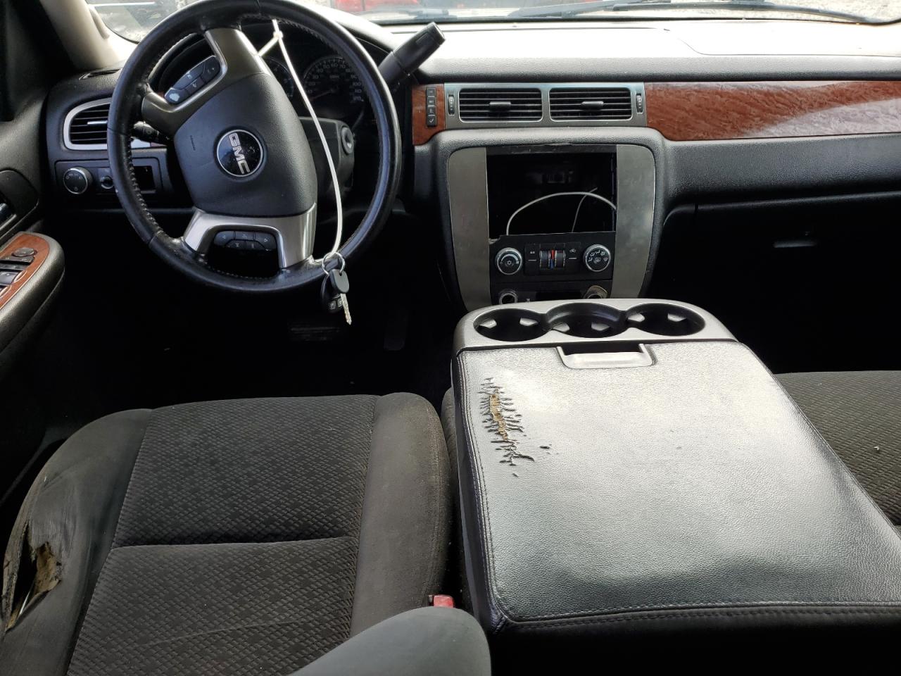 2007 GMC Yukon - Image 8