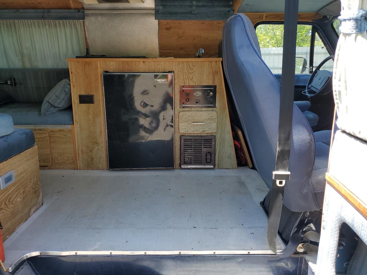 1994 Dodge Ram Van B250 VIN: 2B7HB21Y4RK561696 Lot: 57968094