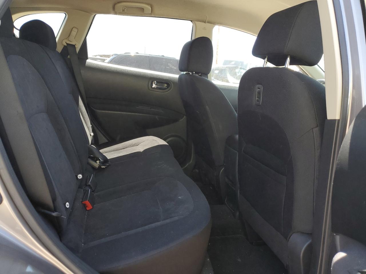 2010 Nissan Rogue - Image 10