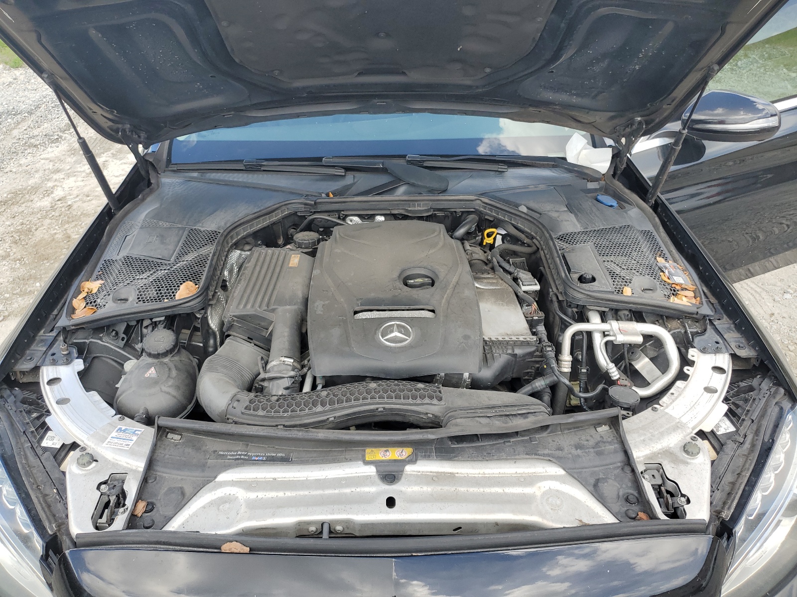 55SWF4KB7HU183195 2017 Mercedes-Benz C 300 4Matic