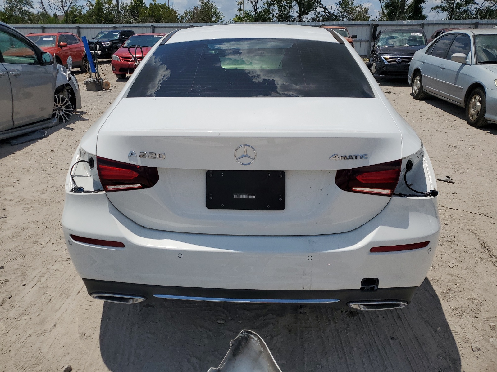 W1K3G4FB7NJ330007 2022 Mercedes-Benz A 220 4Matic