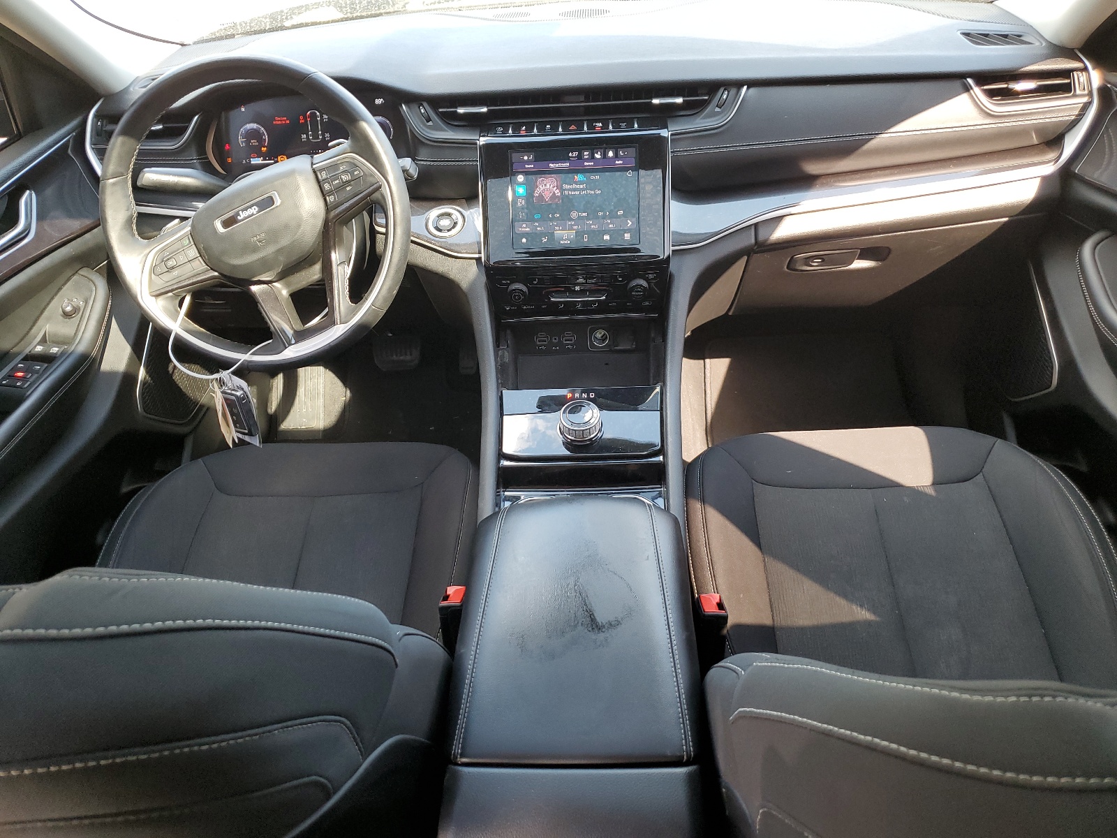 1C4RJKAG9N8598836 2022 Jeep Grand Cherokee L Laredo