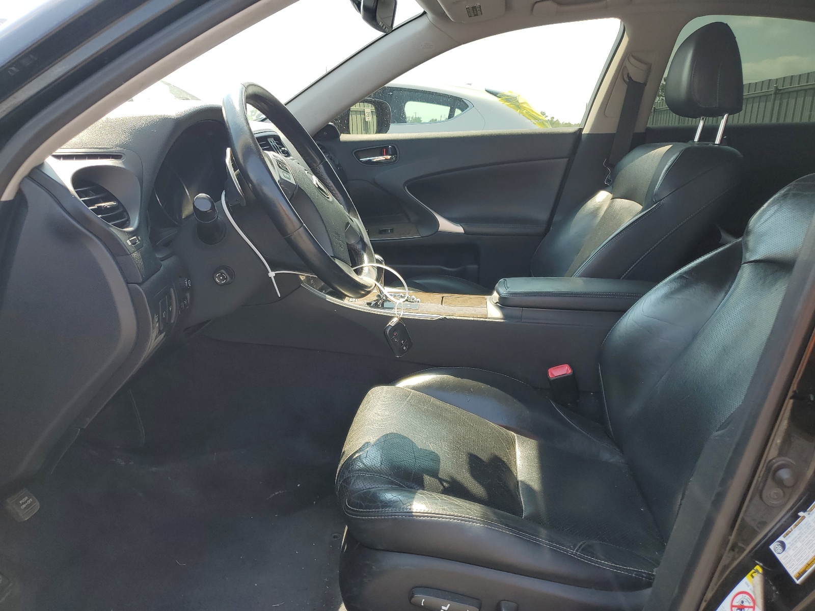 JTHCE5C26B5000128 2011 Lexus Is 350