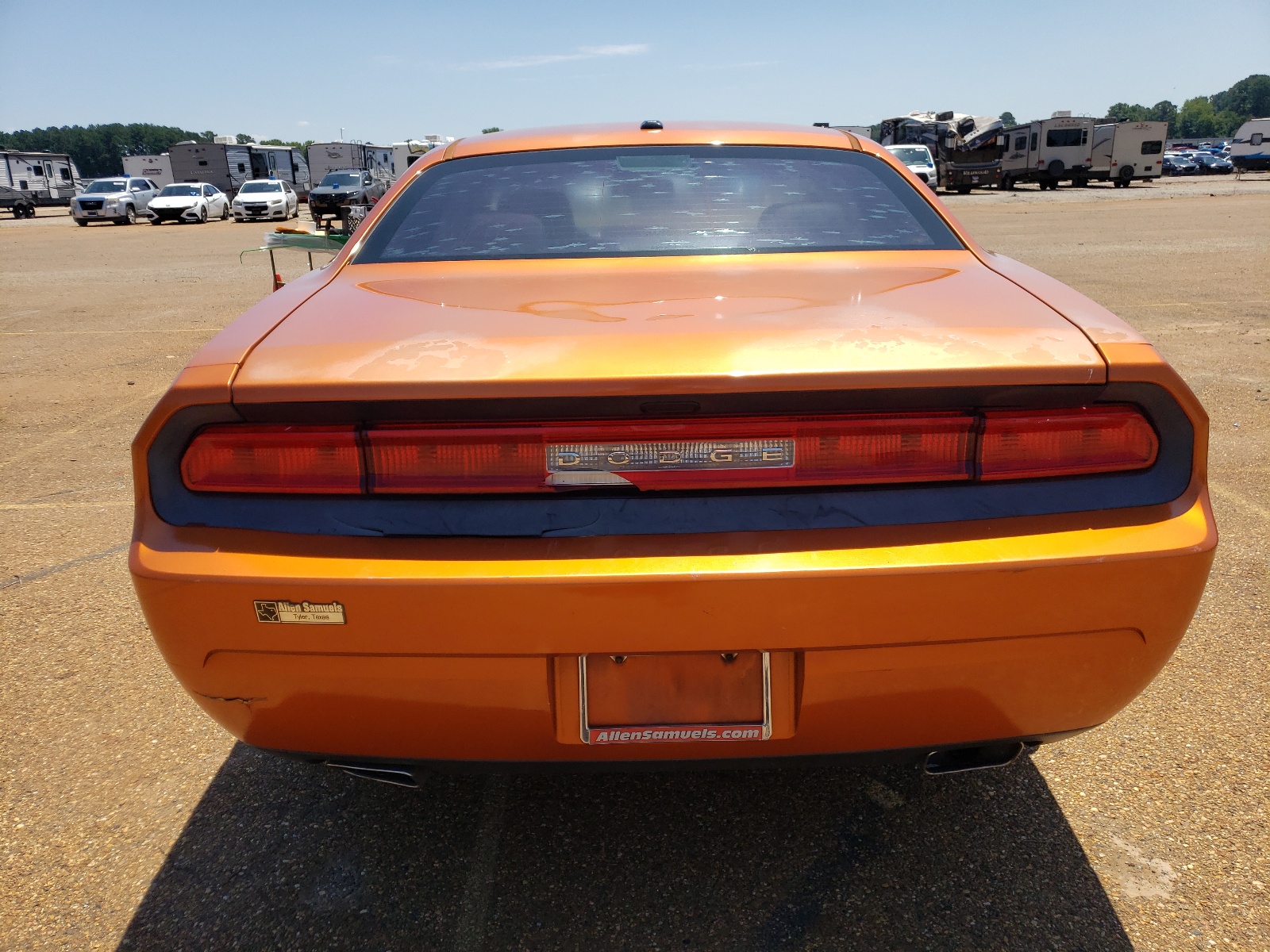 2B3CJ4DG2BH603329 2011 Dodge Challenger