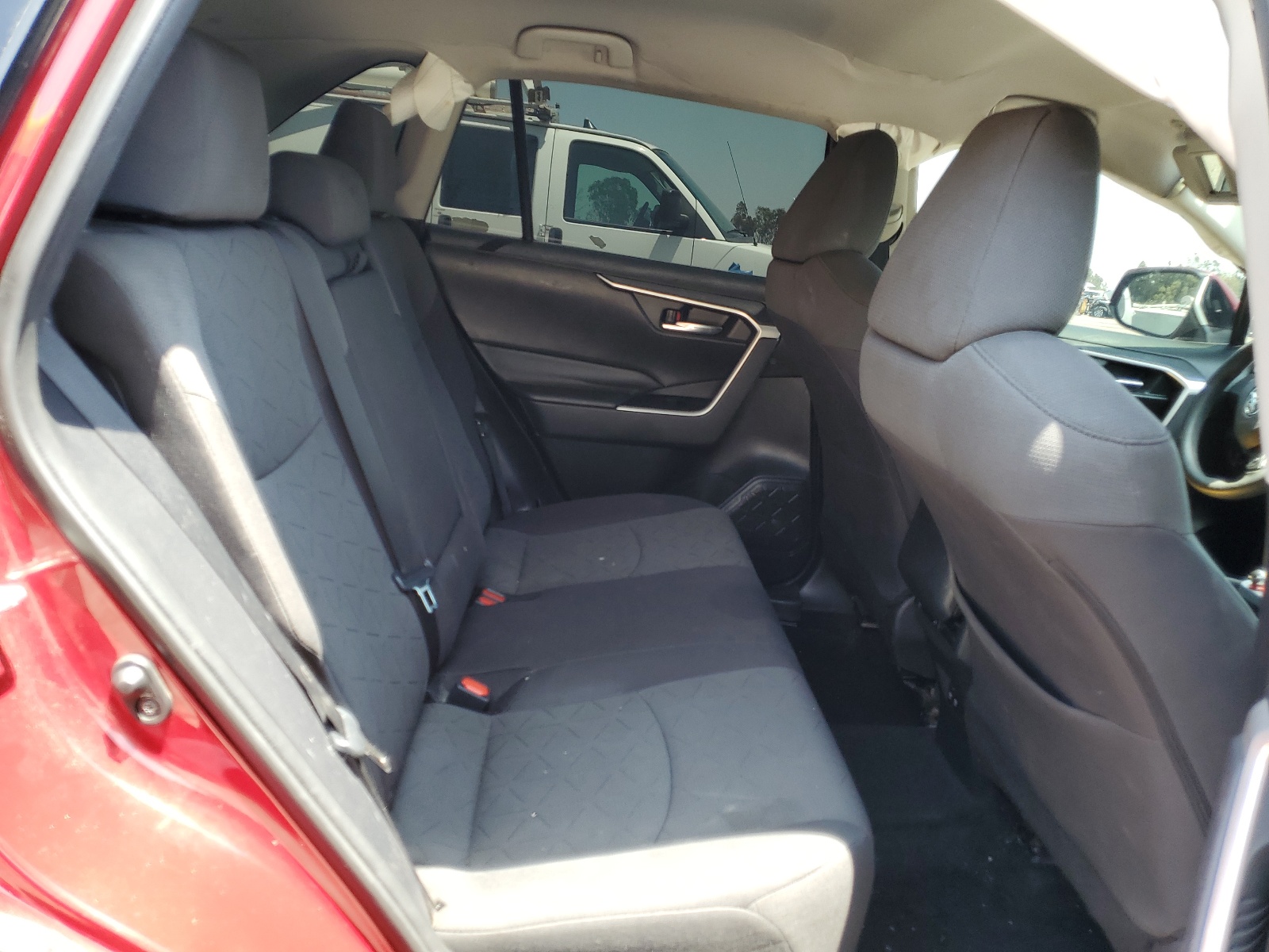 2T3W1RFV6MW110213 2021 Toyota Rav4 Xle