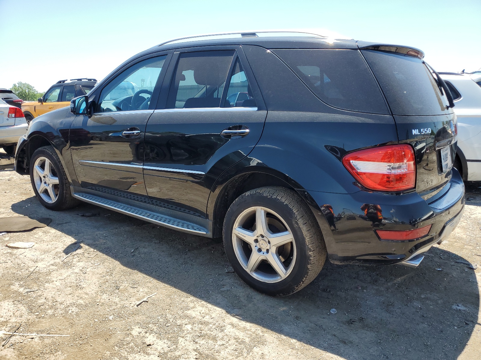 4JGBB7CB0BA640730 2011 Mercedes-Benz Ml 550 4Matic