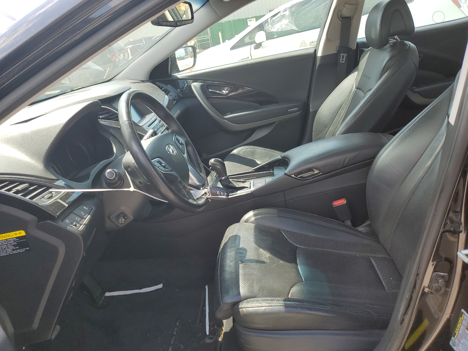 KMHFG4JG7GA518180 2016 Hyundai Azera