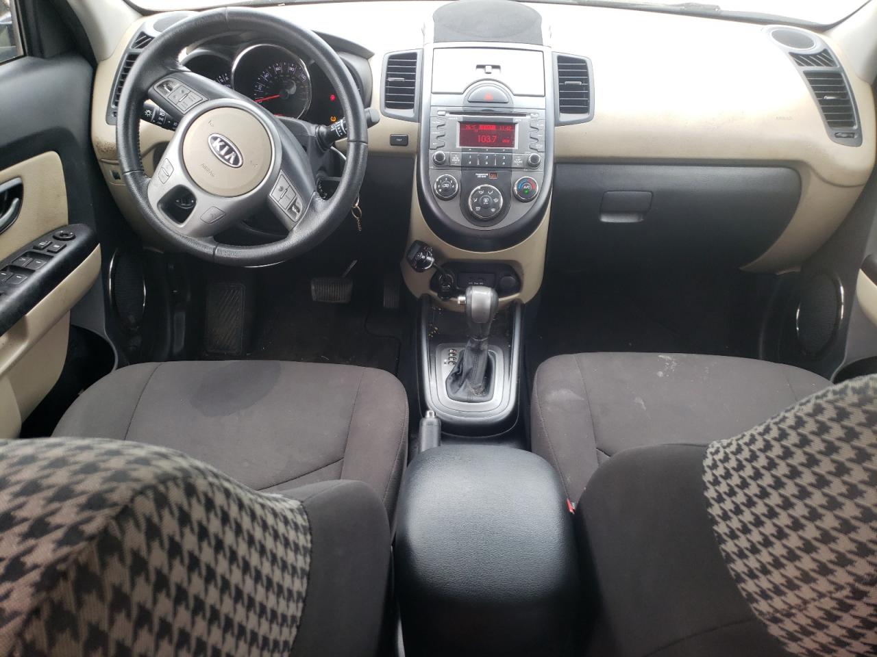 2011 Kia Soul + VIN: KNDJT2A24B7247507 Lot: 60676574