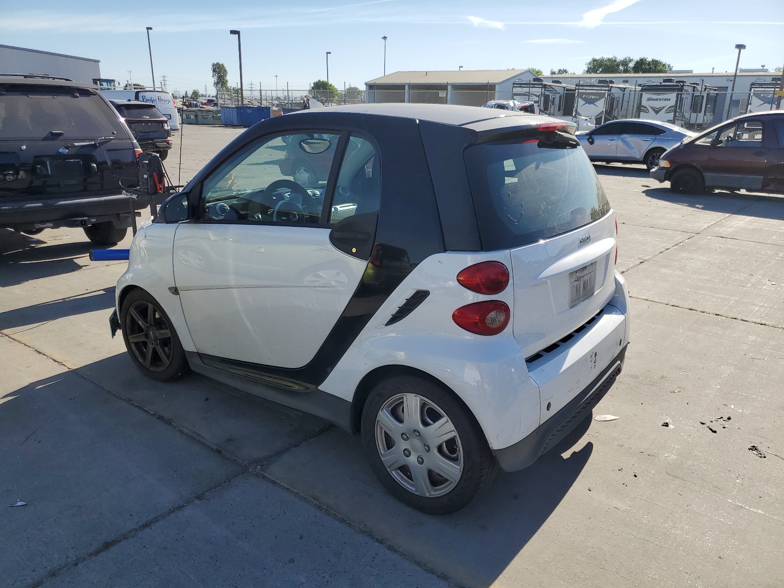 2013 Smart Fortwo Pure vin: WMEEJ3BAXDK680298