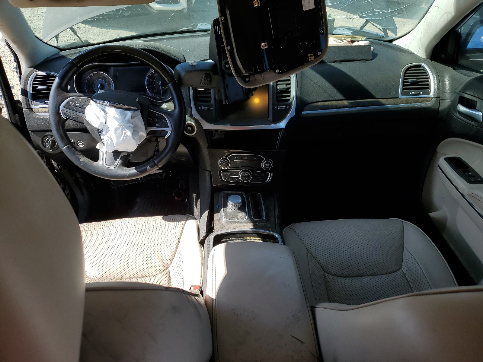 2C3CCAEG5GH116420 2016 Chrysler 300C