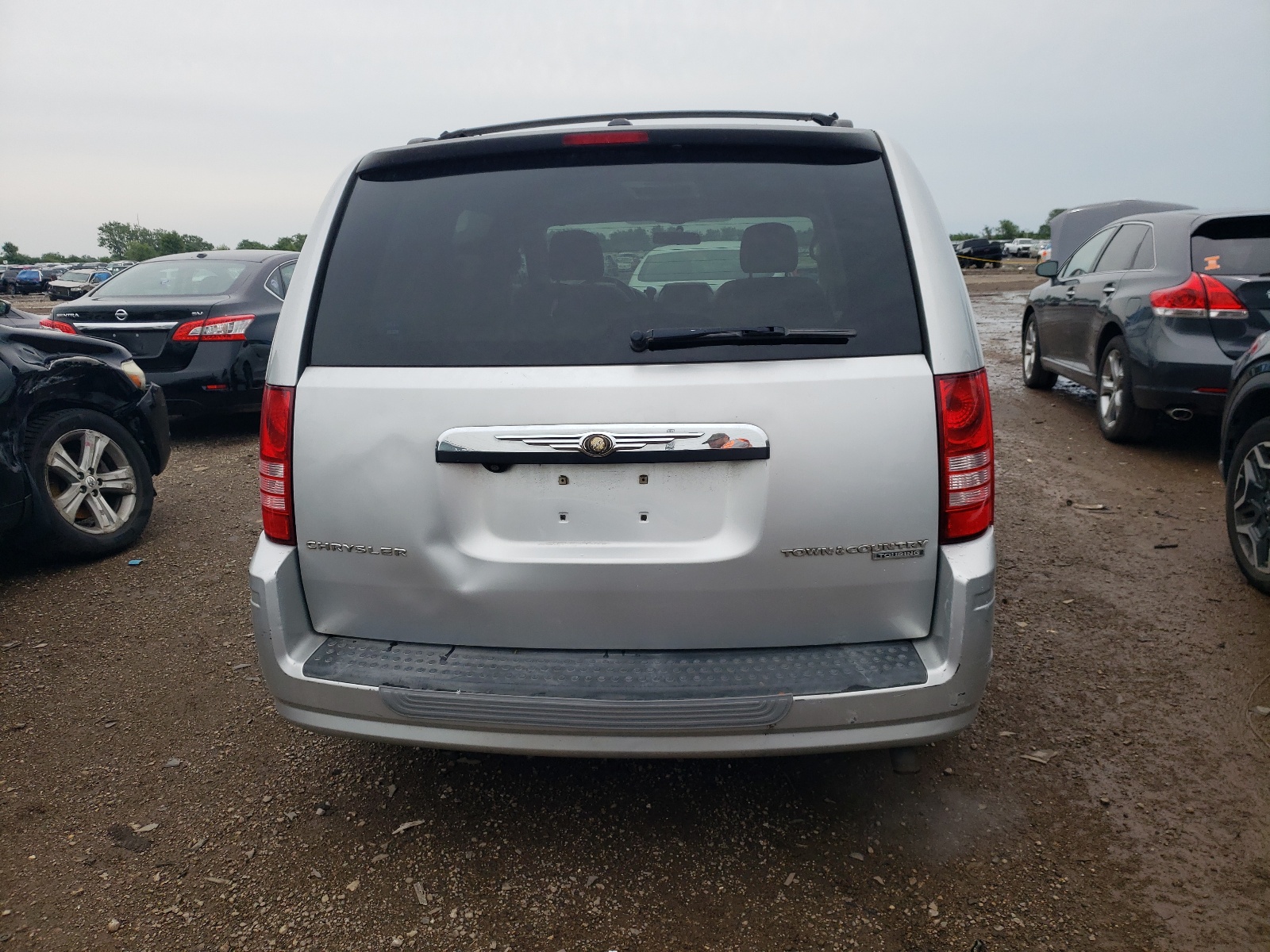 2A4RR5D18AR315417 2010 Chrysler Town & Country Touring
