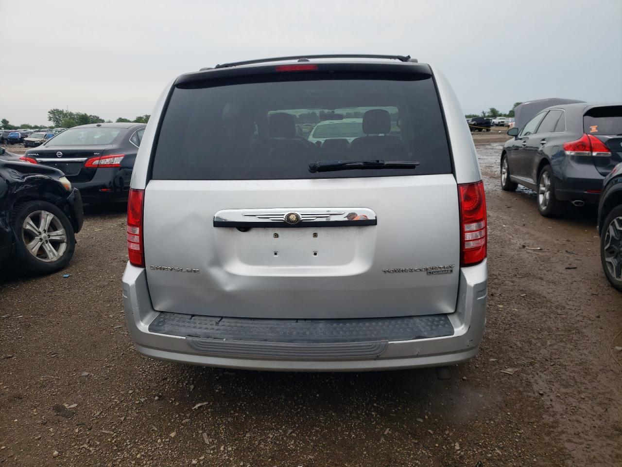 2010 Chrysler Town & Country Touring VIN: 2A4RR5D18AR315417 Lot: 60427474