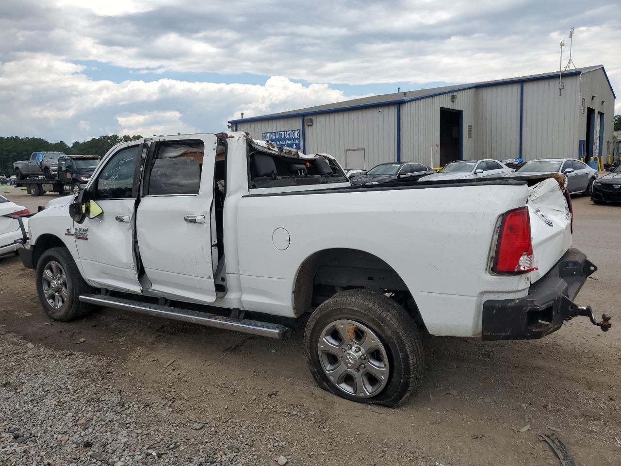 2018 Ram 2500 Slt VIN: 3C6UR5DLXJG128162 Lot: 61269894