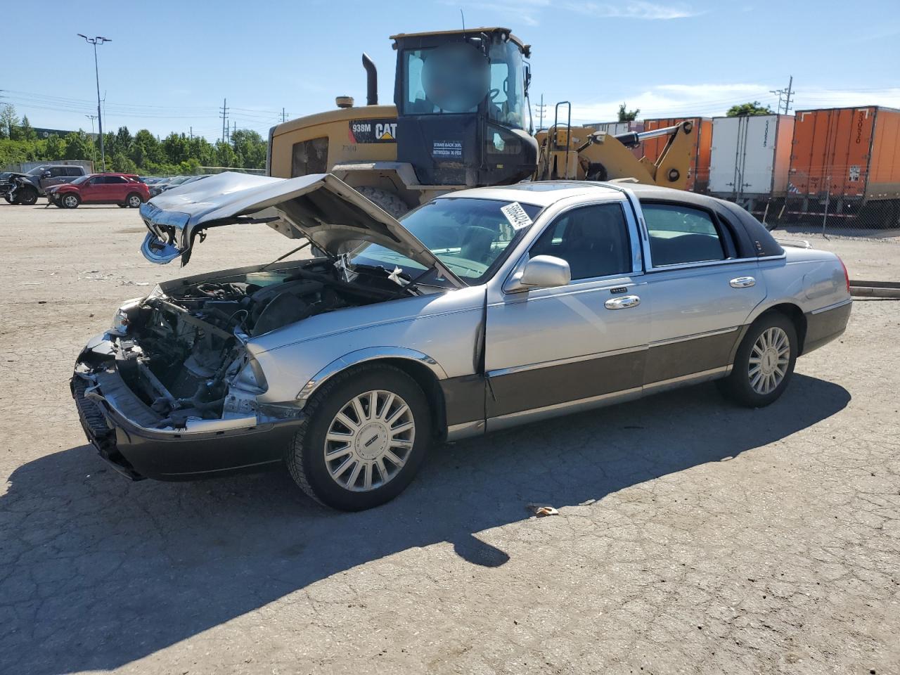 2005 Lincoln Town Car Signature Limited للبيع في Cahokia Heights، IL - Front End