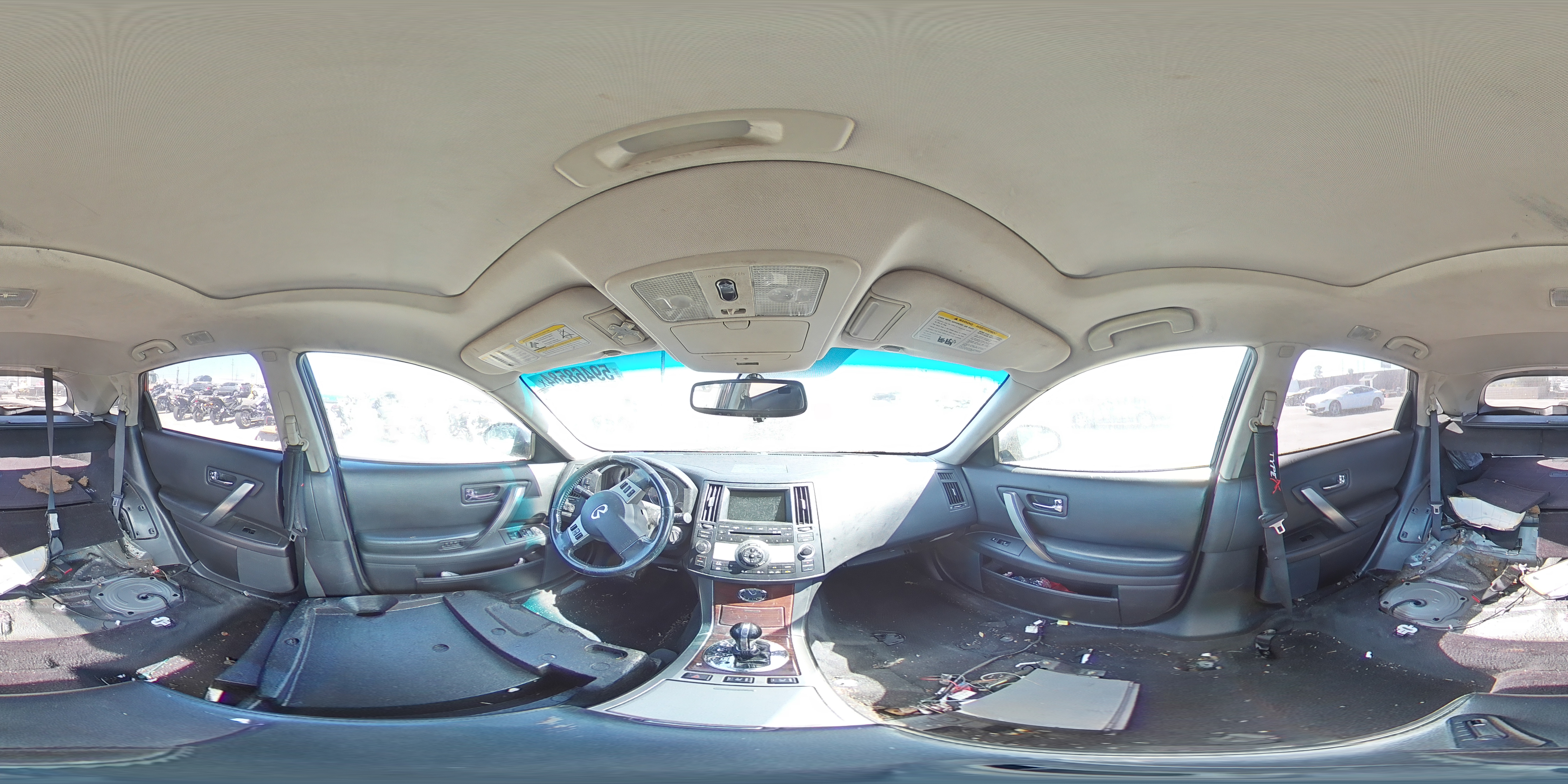 2006 Infiniti FX - Image 13