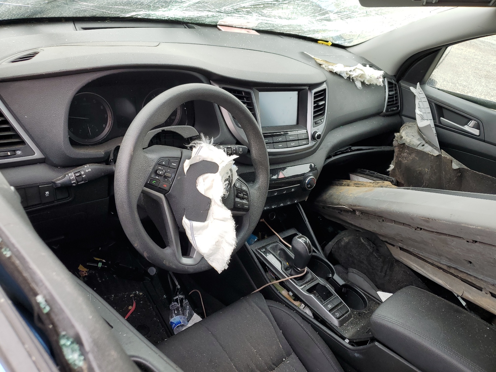 KM8J33A40JU599521 2018 Hyundai Tucson Sel