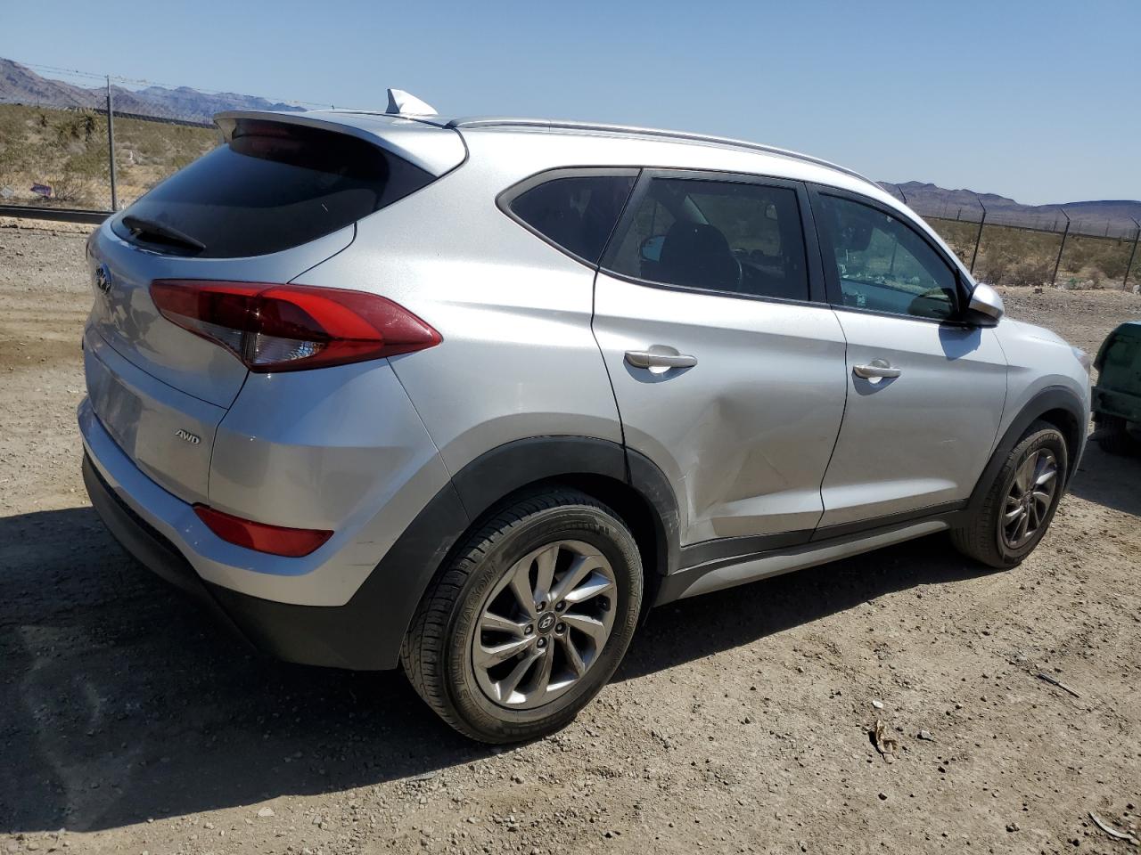 KM8J3CA43JU677080 2018 Hyundai Tucson Sel