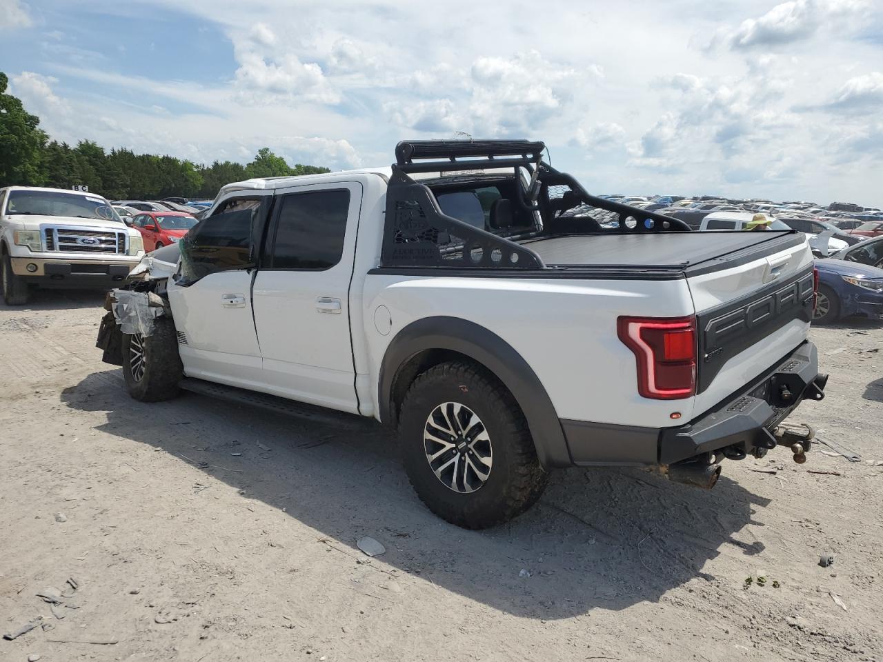 1FTFW1RG4KFA40077 2019 FORD F-150 - Image 2