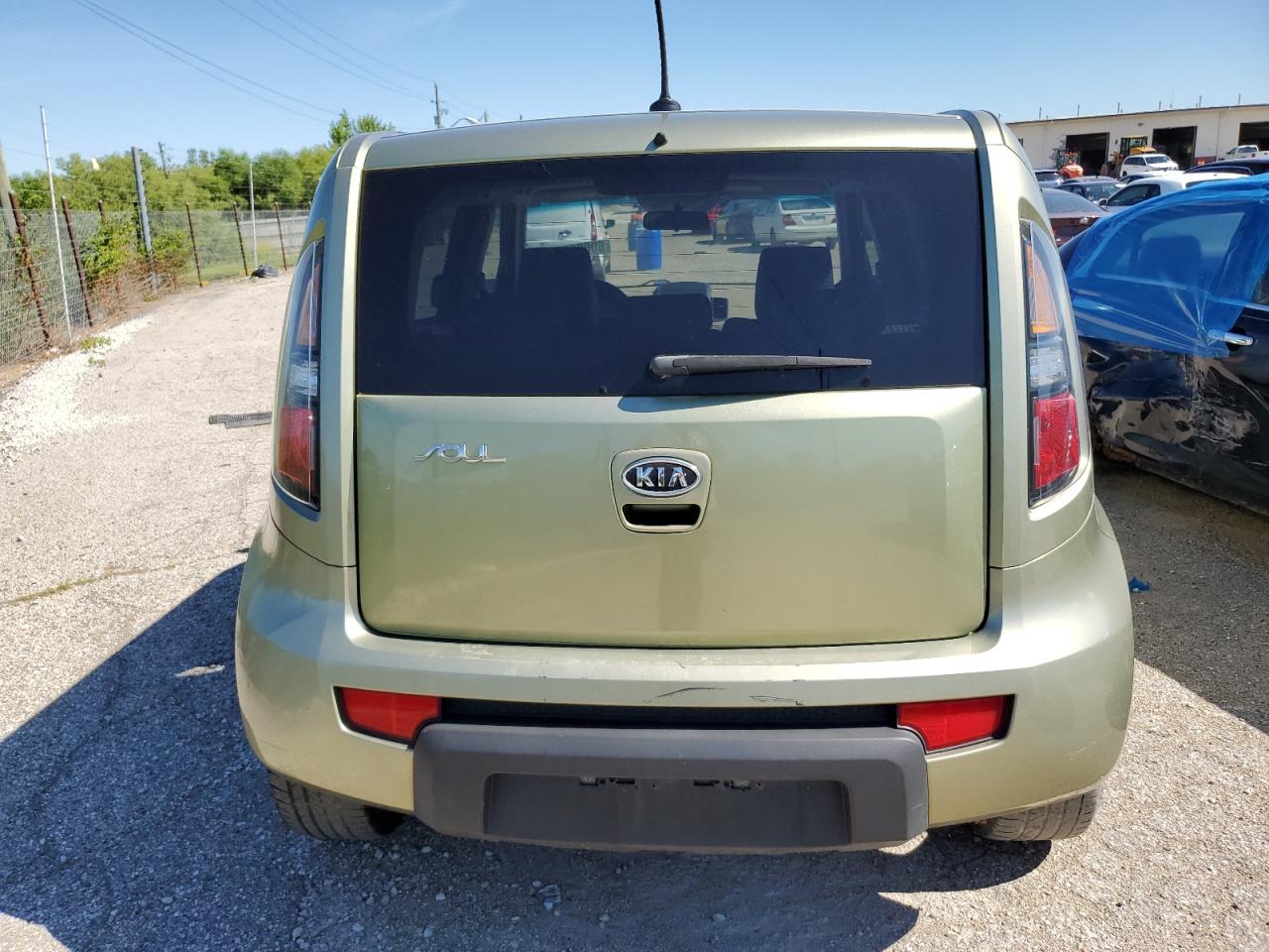 2010 Kia Soul + VIN: KNDJT2A22A7074679 Lot: 60096274