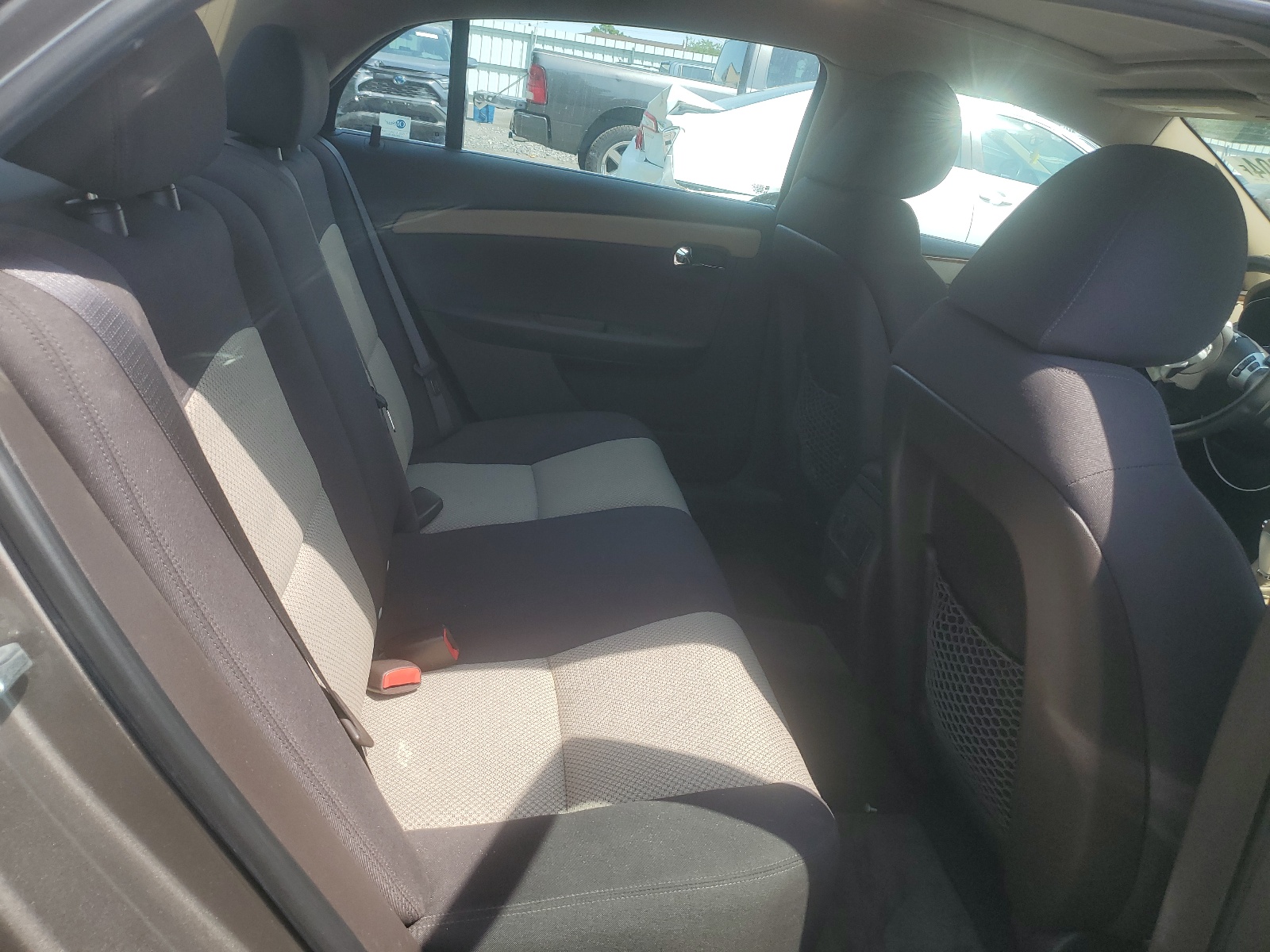 1G1ZC5EB6AF242627 2010 Chevrolet Malibu 1Lt