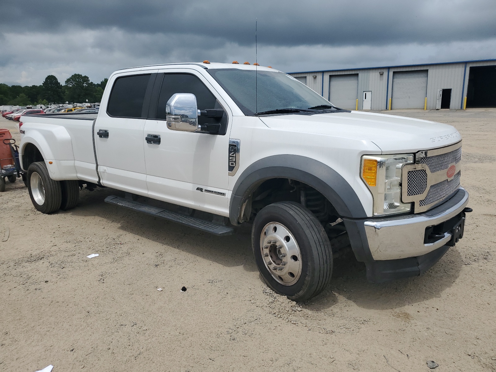 2017 Ford F450 Super Duty vin: 1FT8W4DT8HEB76046