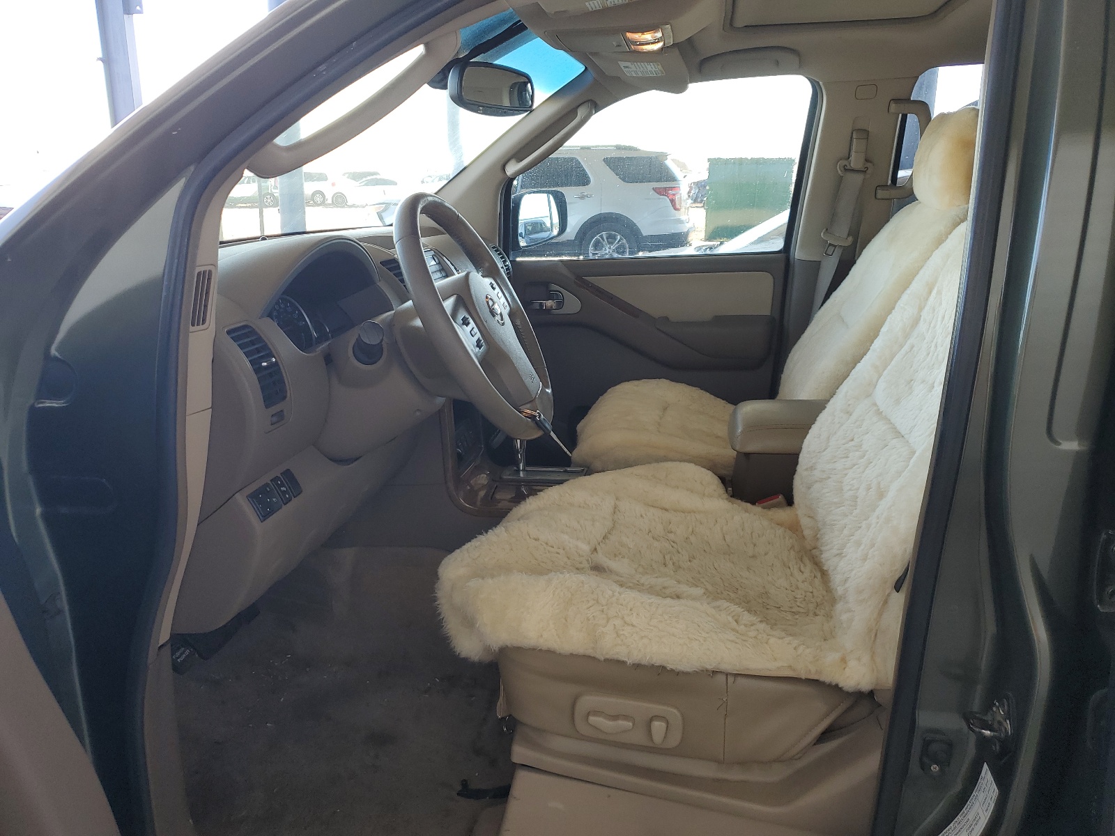 5N1AR18W35C754715 2005 Nissan Pathfinder Le