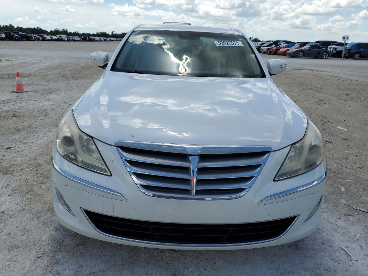 2013 Hyundai Genesis 3.8L VIN: KMHGC4DD1DU249962 Lot: 59622574