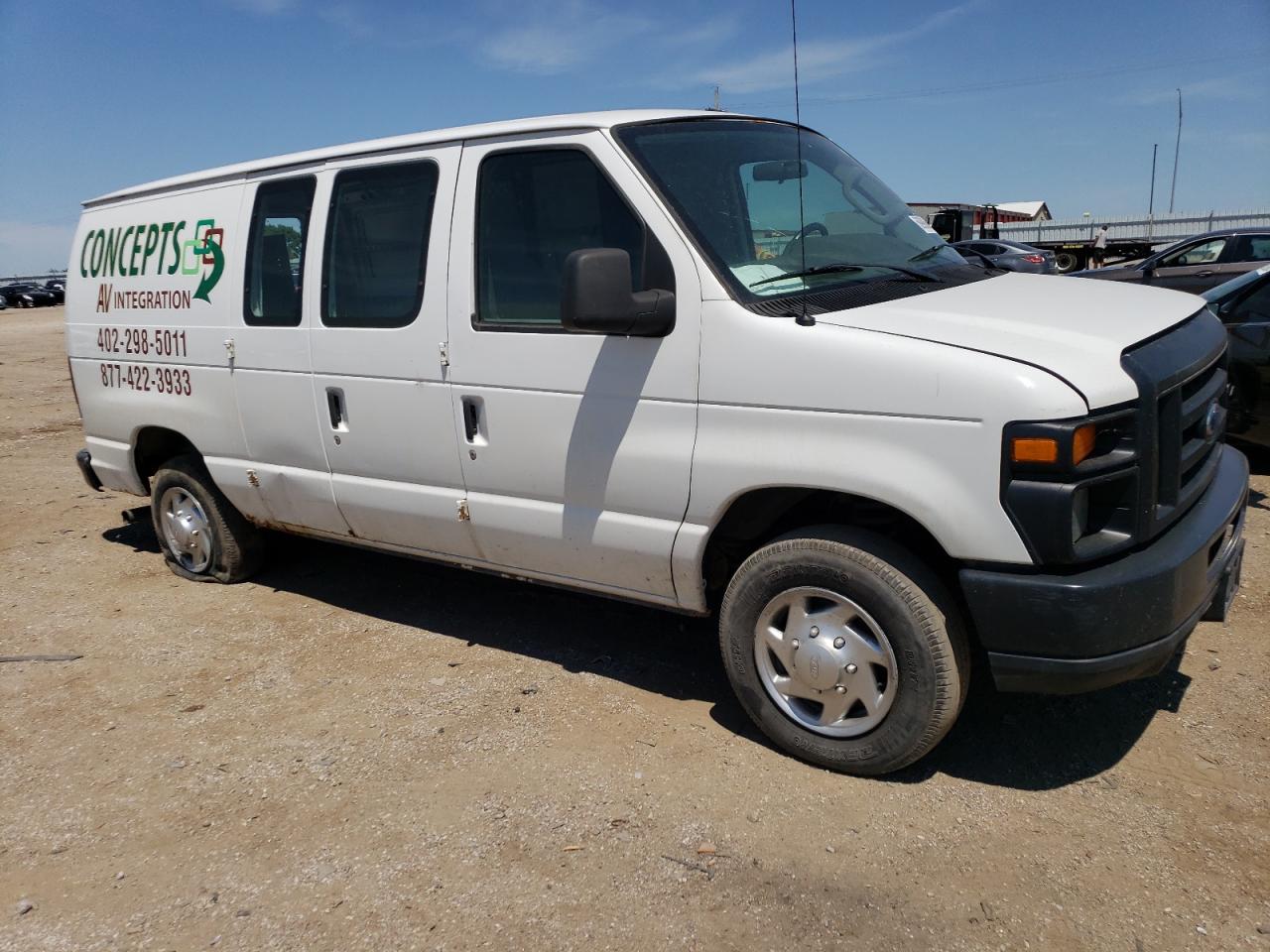 2010 Ford Econoline - Image 4