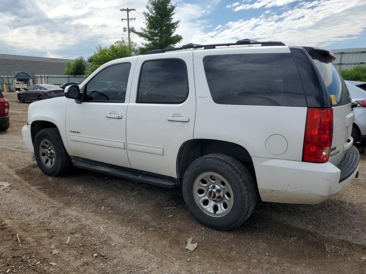 1GKS2CE09BR392766 2011 GMC Yukon Slt