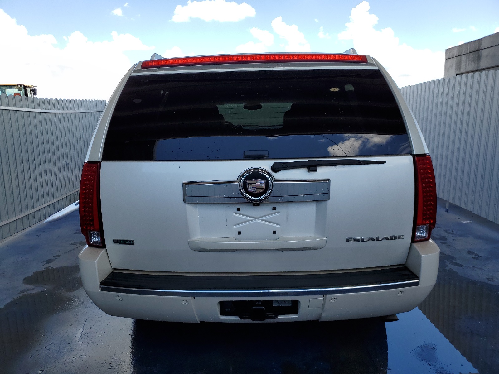 1GYS3JEF7BR267731 2011 Cadillac Escalade Esv Premium