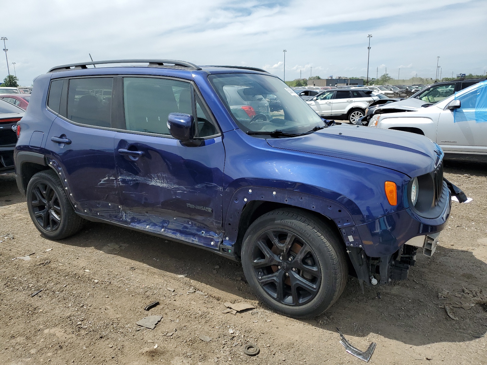 2017 Jeep Renegade Latitude vin: ZACCJABB9HPG38624