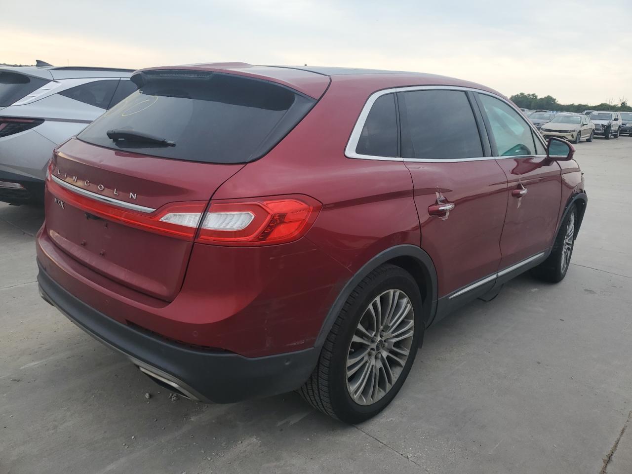 VIN 2LMPJ6LR0GBL31369 2016 LINCOLN MKX no.3