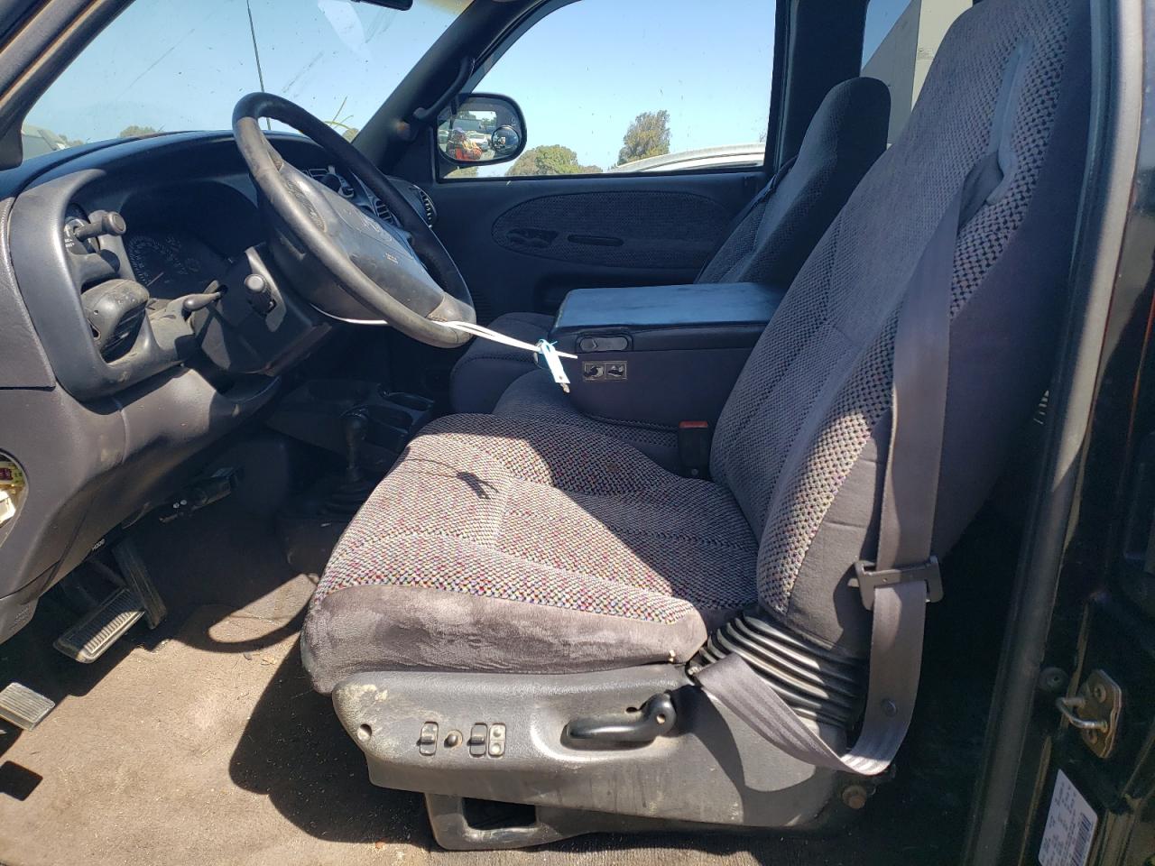 1998 Dodge Ram 1500 VIN: 1B7HF13Z0WJ245871 Lot: 58451514