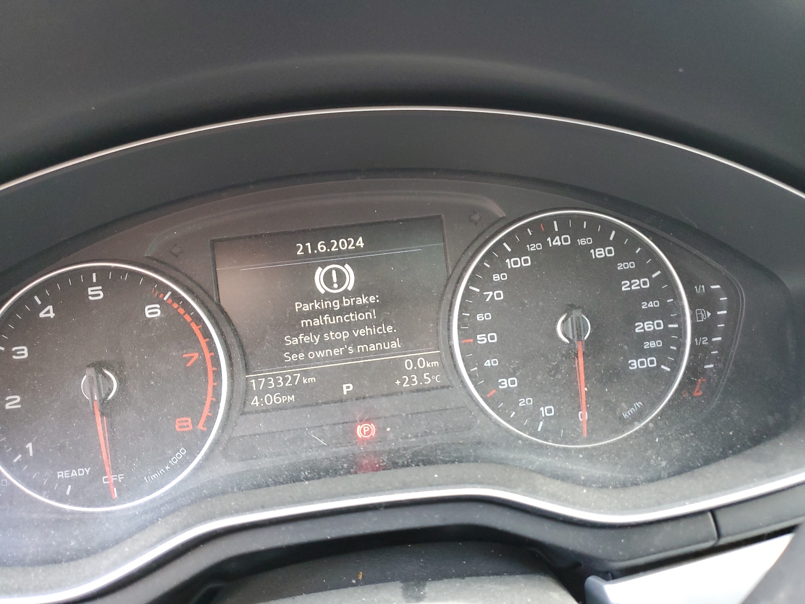 WAUANAF48HN043910 2017 Audi A4 Premium