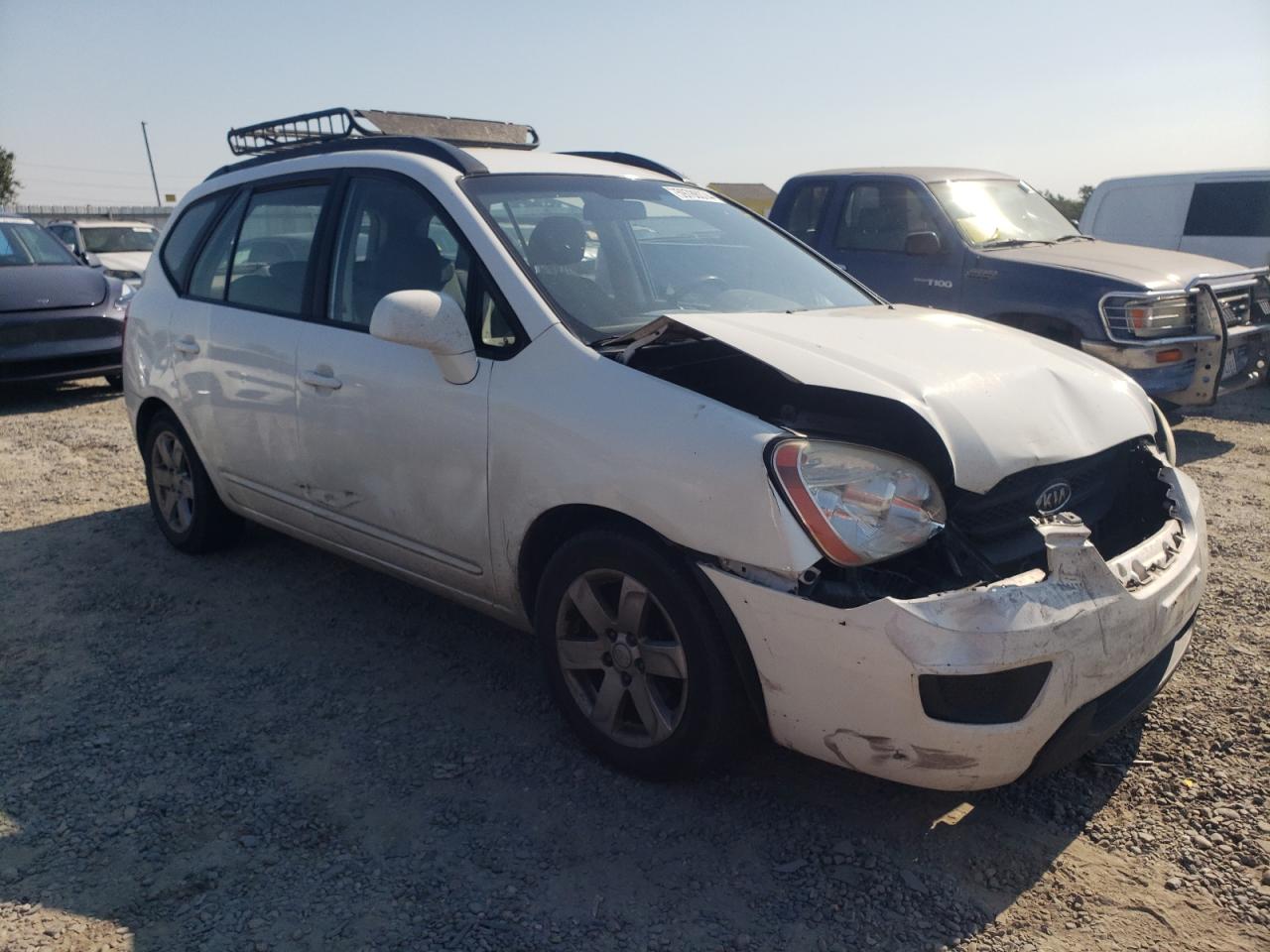 2008 Kia Rondo Base VIN: KNAFG525287175748 Lot: 59786374