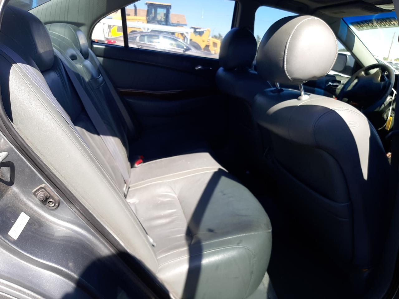 2001 Acura 3.2Tl VIN: 19UUA56641A015640 Lot: 58683344