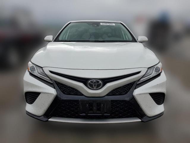  TOYOTA CAMRY 2020 Білий