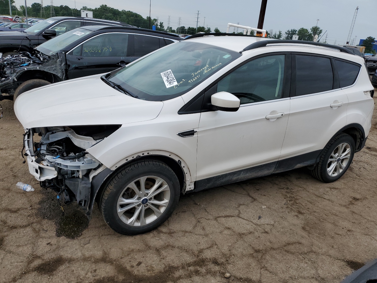 1FMCU0GD5JUC46686 2018 Ford Escape Se