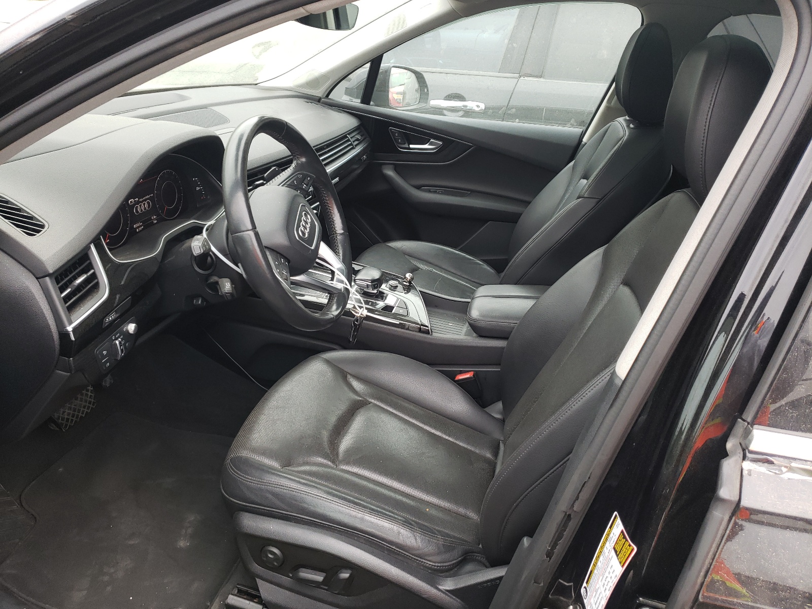 WA1VAAF78JD002810 2018 Audi Q7 Prestige