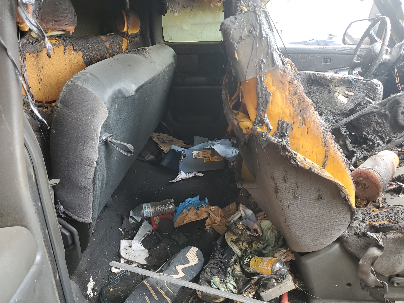 1GTHC29UX1E148902 2001 GMC Sierra C2500 Heavy Duty