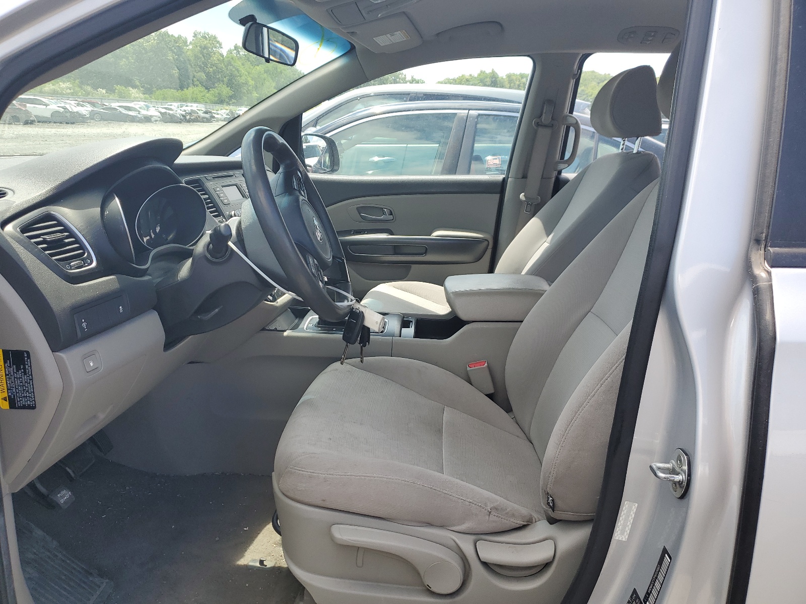 KNDMA5C17F6015665 2015 Kia Sedona L