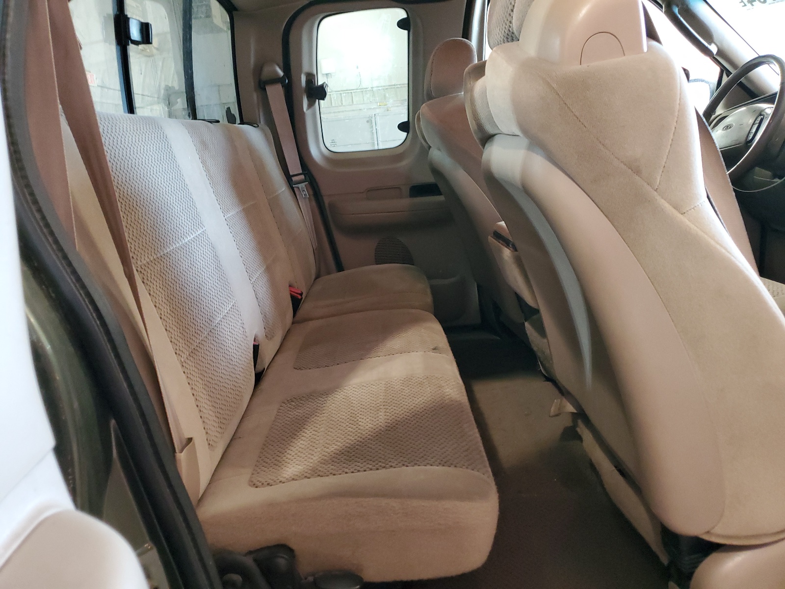 1FTRX18W42NB18124 2002 Ford F150