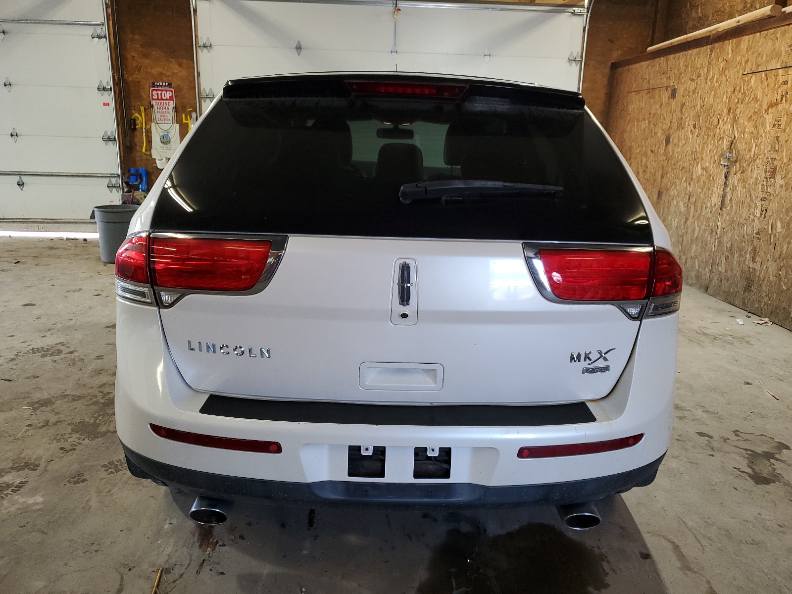 2LMDJ8JK8BBJ16626 2011 Lincoln Mkx