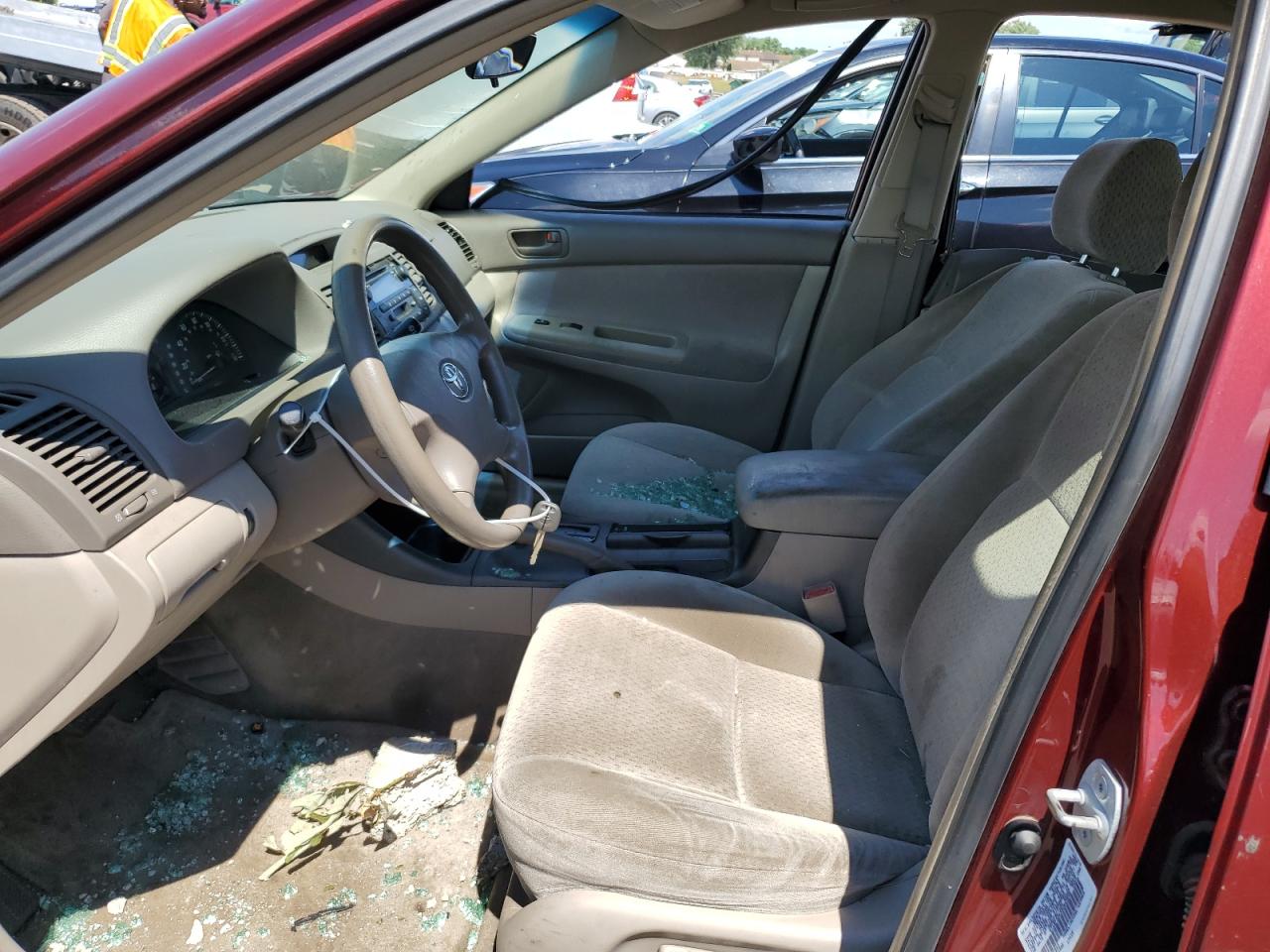 2003 Toyota Camry Le VIN: 4T1BF32K33U042890 Lot: 60859624